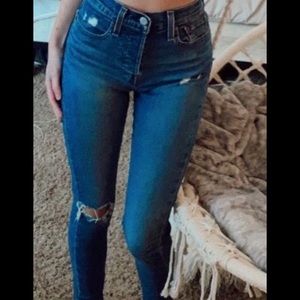 levi ripped high waisted skinny jeans